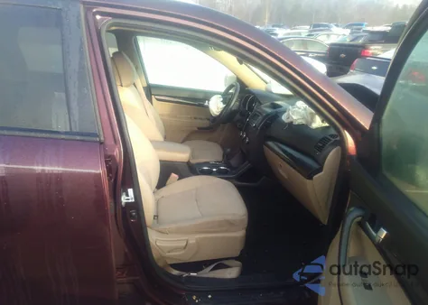 2012 Kia Sorento Lx z USA, uszkodzony, nr VIN 5XYKT4A65CG218475